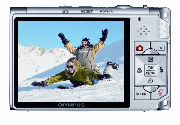 Olympus &micro; 730 z LCD o przekątnej 7,6 cm