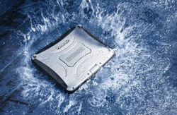 Nowy Toughbook Panasonic CF-19