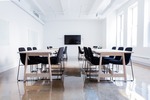 Dlaczego warto mieć salkę konferencyjną w firmie?