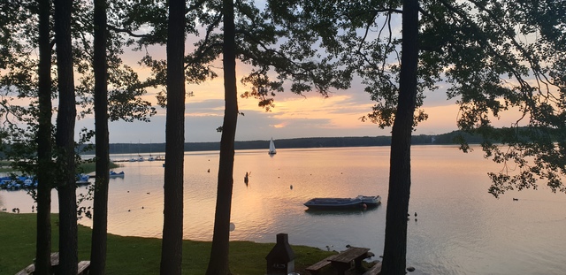 Nie tylko Mazury. Odkryj Jezioro Niesłysz i Ośrodek Wypoczynkowy KORMORAN