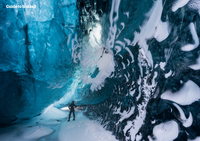 Jaskinia lodowa w Vatnajökull