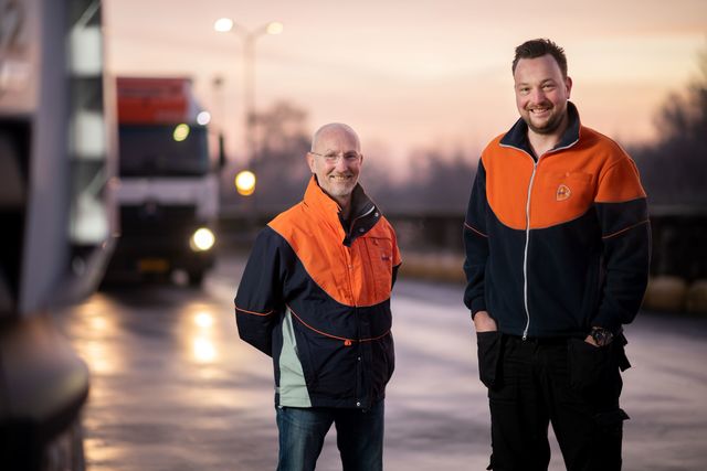 PostNL i Spring wprowadzają cztery miliony litrów biopaliwa (HVO100) do europejskiej sieci transportu drogowego