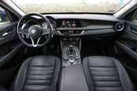 Alfa Romeo Stelvio diesel - wnętrze