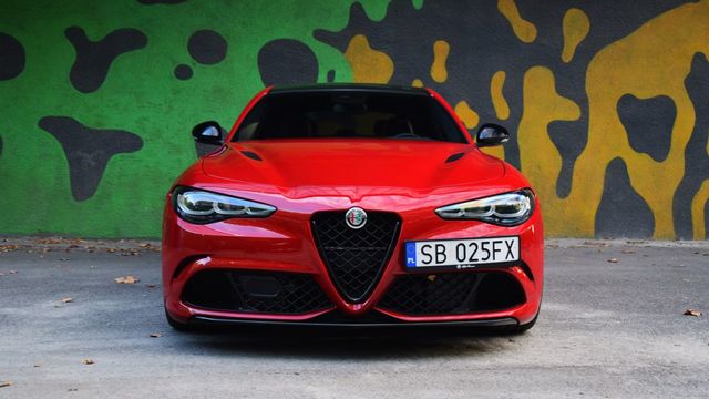 Alfa Romeo Giulia Quadrifoglio - piękna i charakterna