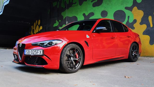 Alfa Romeo Giulia Quadrifoglio - piękna i charakterna