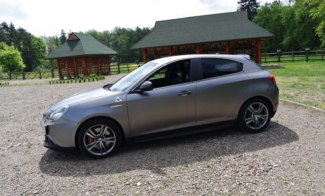 Alfa Romeo Giulietta Quadrifoglio Verde - anielska diablica