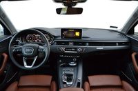 Audi A4 Avant 2.0 TFSI S tronic quattro - wnętrze