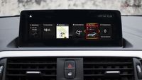 BMW 120d xDrive - ekran