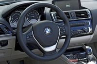 BMW 218i Kabrio Luxury Line - kierownica