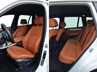 BMW X3 xDrive30d - przednie i tylne fotele