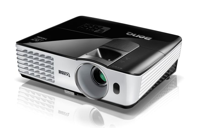 BenQ TH681 – biznesowy projektor Full HD z Triple Flash