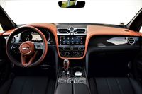 Bentley Bentayga V8 - deska rozdzielcza