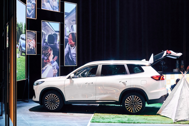 Nowy gracz w segmencie C: CHERY TIGGO 7 z napędem spalinowym lub PHEV