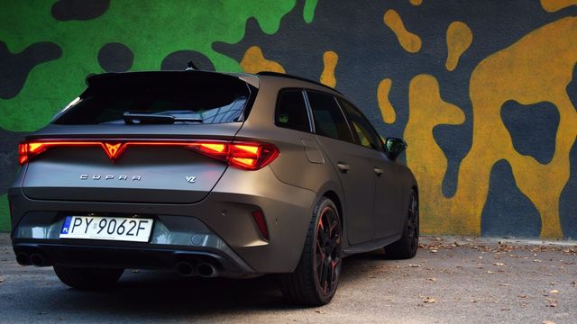 Test CUPRA Leon ST VZ 333 - dyskretne kombi z mocą 333 KM