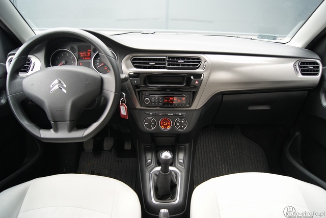 Citroen C-Elysee 1.2 VTi Seduction - tani, a dobry?