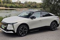 Nowy DS N8 - elektryczna awangarda z Francji już w Polsce