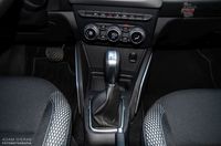 Dacia Duster 1.5 dCi Prestige EDC - dźwignia biegów