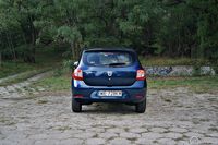 Dacia Sandero - tył