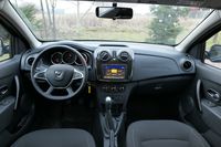 Dacia Sandero 1.0 75 KM - wnętrze