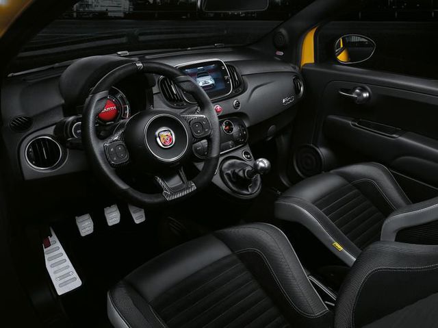 Fiat Chrysler Automobiles zaprezentował nowe auta