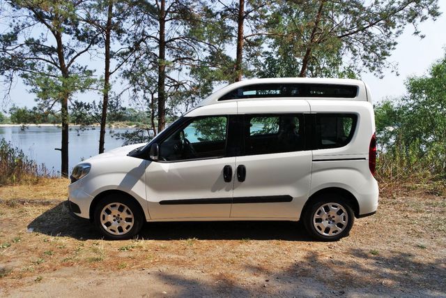 Nietuzinkowy Fiat Doblo 1.4 16v Easy