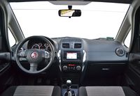 Fiat Sedici 2.0 MultiJet 4x4 Emotion - wnętrze