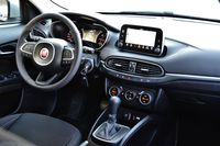 Fiat Tipo Station Wagon 1.6 MultiJet DDCT Lounge - wnętrze