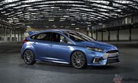 Ford Focus RS z boku
