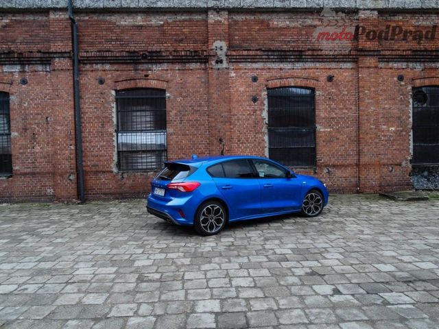 Zupełnie nowy Ford Focus ST Line 1.5 Ecoboost AT8