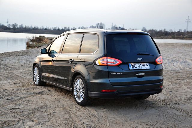 Ford Galaxy 2.0 TDCi Powershift AWD Titanium