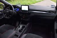 Ford Kuga Plug-In Hybrid - deska rozdzielcza