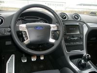 Ford Mondeo 1.6 EcoBoost Titanium - wnętrze