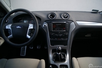 Ford Mondeo Kombi 2.0 TDCi - wnętrze