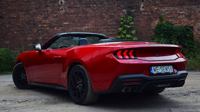 Test Ford Mustang Convertible V8: Najtańszy kabriolet z silnikiem V8 w Europie