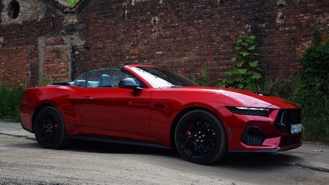 Test Ford Mustang Convertible V8: Najtańszy kabriolet z silnikiem V8 w Europie
