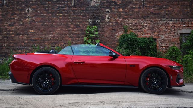 Test Ford Mustang Convertible V8: Najtańszy kabriolet z silnikiem V8 w Europie