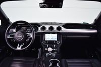 Ford Mustang Bullitt - deska rozdzielcza