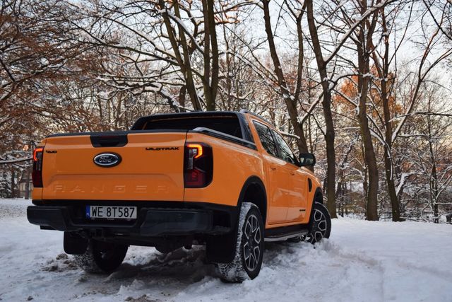 Ford Ranger Wildtrak dobrze wygląda na budowie i pod muzeum