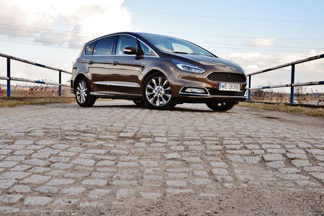 Ford S-MAX 2.0 TDCi Powershift AWD Vignale