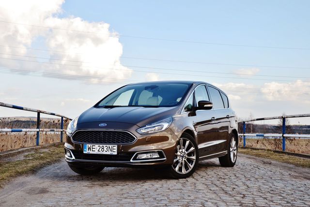 Ford S-MAX 2.0 TDCi Powershift AWD Vignale