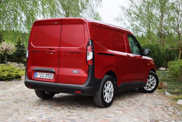 Ford Tourneo Courier i Transit Courier