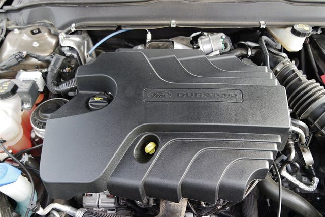 Ford Mondeo Vignale 2.0 TDCi Twin-Turbo PowerShift - niby Mondeo, ale...
