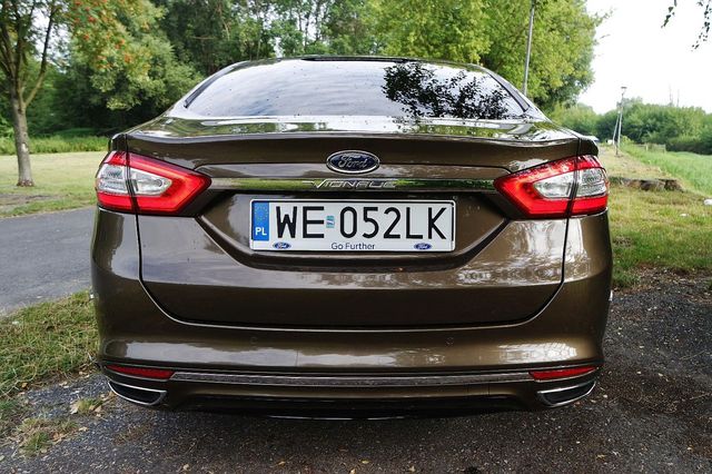 Ford Mondeo Vignale 2.0 TDCi Twin-Turbo PowerShift - niby Mondeo, ale...