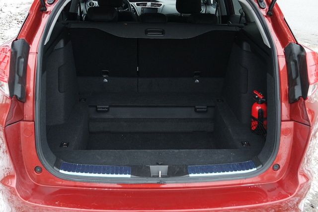 Honda Civic Tourer 1.6 i-DTEC Lifestyle. Jedyną jej wadą jest cena