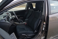 Honda Civic 1.6 i-DTEC - przednie fotele