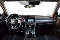 Honda Civic 4d 1.5 VTEC Turbo Elegance - wnętrze