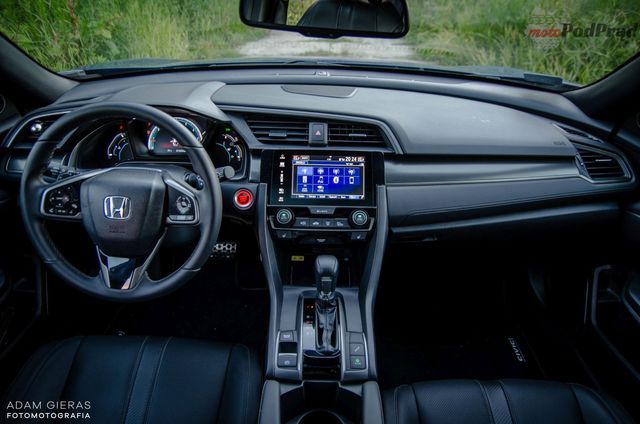 Honda Civic X 5D 1.5 i-VTEC CVT - stara miłość nie rdzewieje