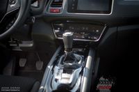 Honda HR-V 1.5 i-VTEC Elegance - dźwignia biegów