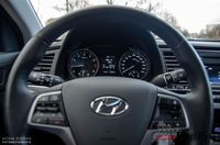 Hyundai Elantra 1.6 128 KM - kierownica