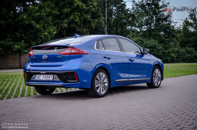 Hyundai Ioniq Hybrid Premium - im dalej w las tym fajniej